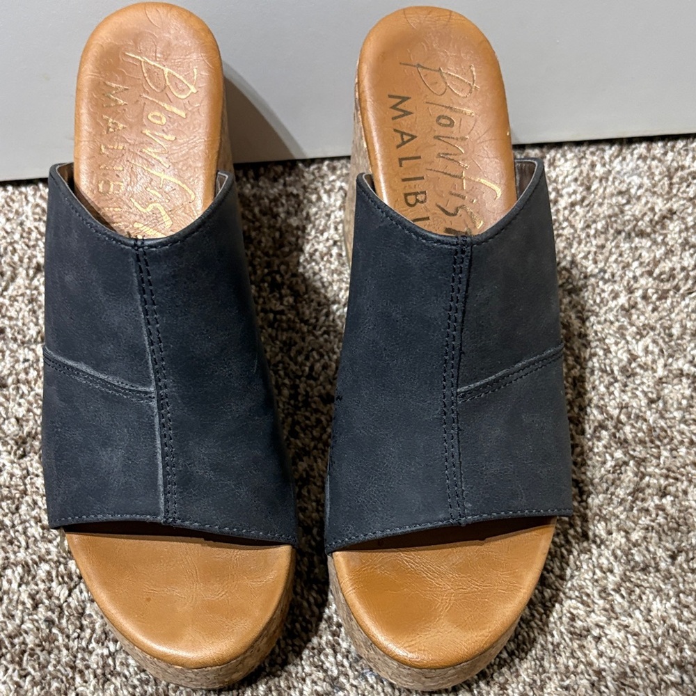 Blowfish Women's Black and Brown Mules